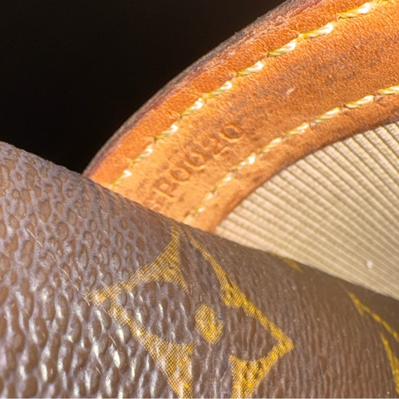 Louis Vuitton monogram reporter bag - Picture 10 of 10